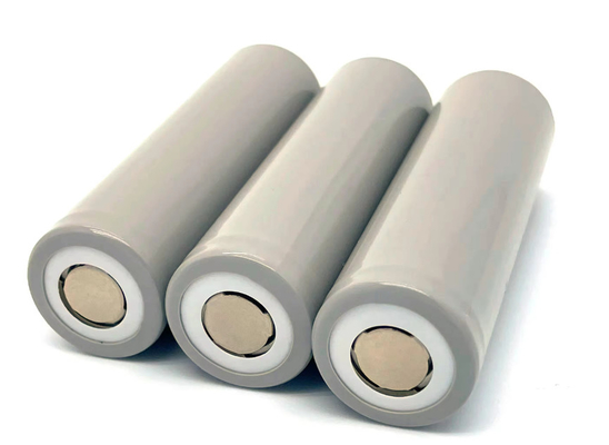 درجة حرارة منخفضة 3.7v Inr21700 4000mah معدل تفريغ مرتفع 40a عمر دورة طويلة 1000 دورة ليتيو إيون 21700 بطارية