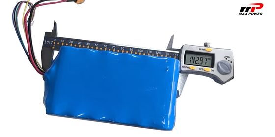 22.2 فولت 25 أيه إيه 21700 بطارية ليثيوم أيون