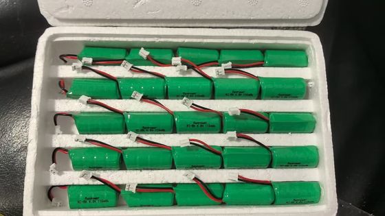بطارية قابلة لإعادة الشحن 110mAh 4.8V بطارية زر Ni-MH بطارية زر NiMH 4.8V 110mAh